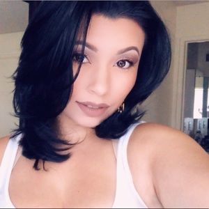 Meet your Posher, Adriana